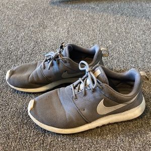 NIKE ROSHE women’s Running shoe